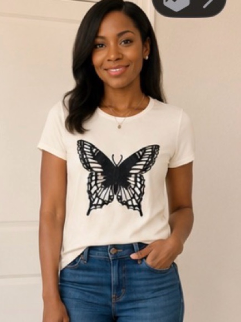 Gracia Cream Short-Sleeve Tee with Black and Pink Butterfly